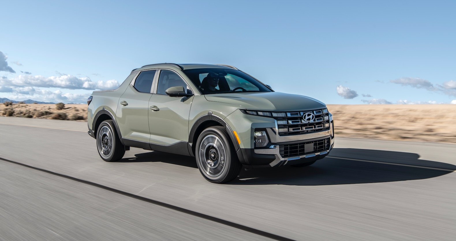 2025 Hyundai Santa Cruz Review: The Stylish Pickup That Drives Like a Crossover