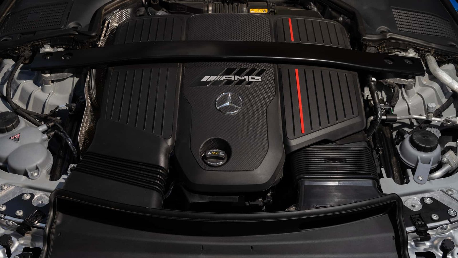 Mercedes Boss Urges Europe to Drop the Gas Engine Ban