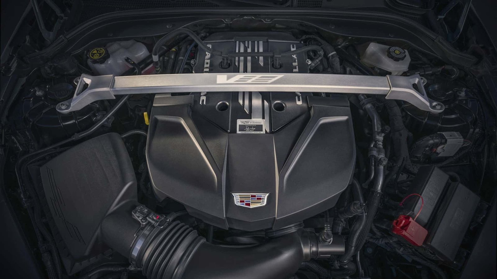 GM’s New Small-Block V-8 Could Come In two Flavors, Including a Powerful Base Engine